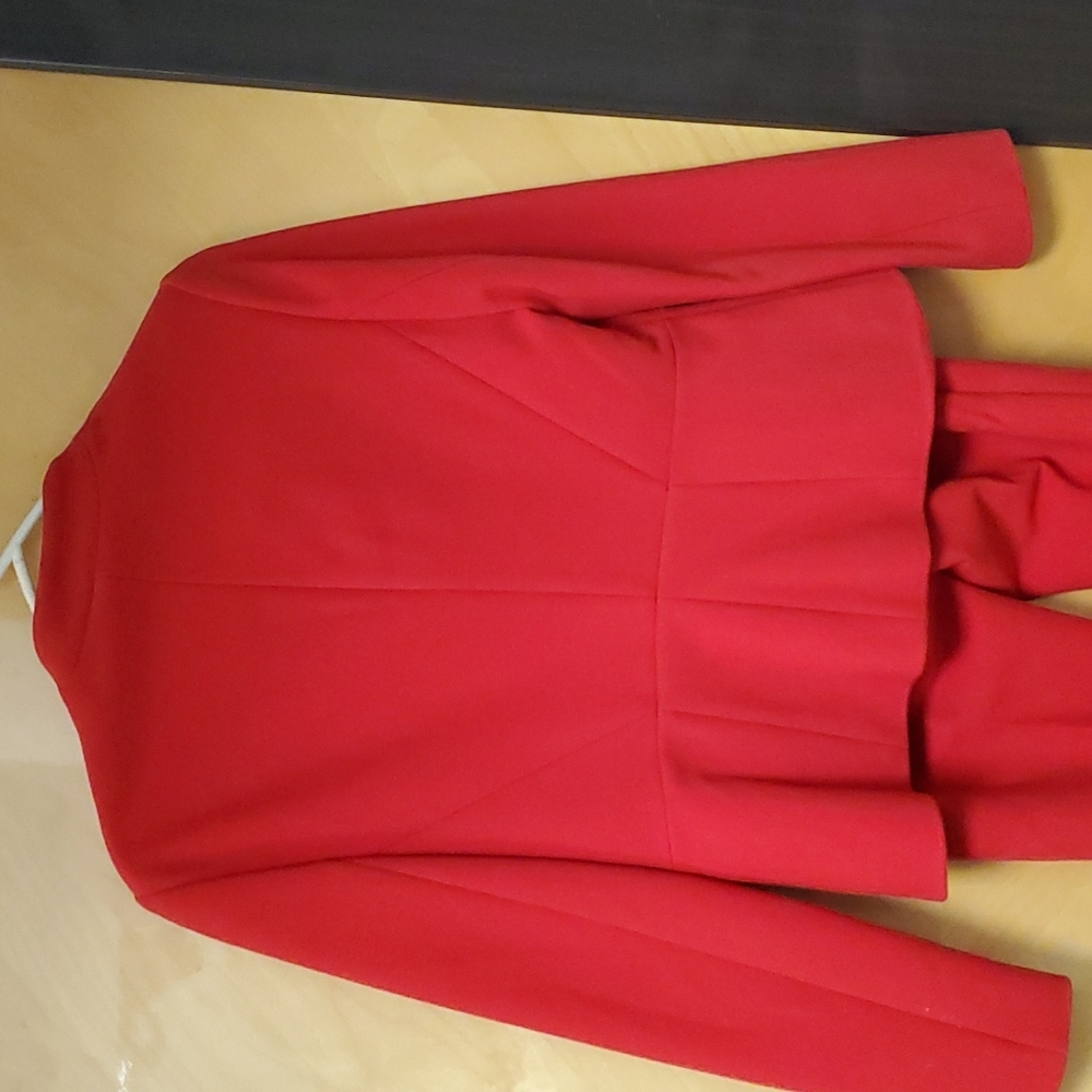 Red Coat 8P and Pants 4P - Picture 3 of 7